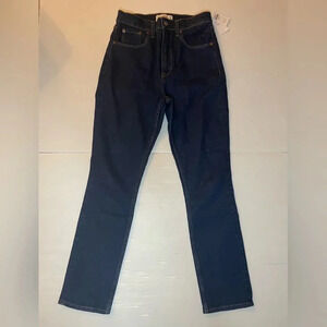 Abercrombie & Fitch The Slim Straight Ultra High Rise Jeans Size 26 NWT